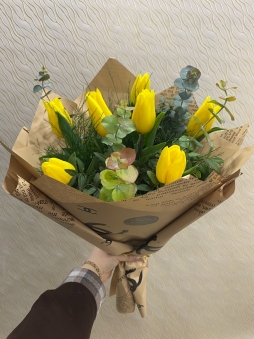 Sarı Lale Buketi